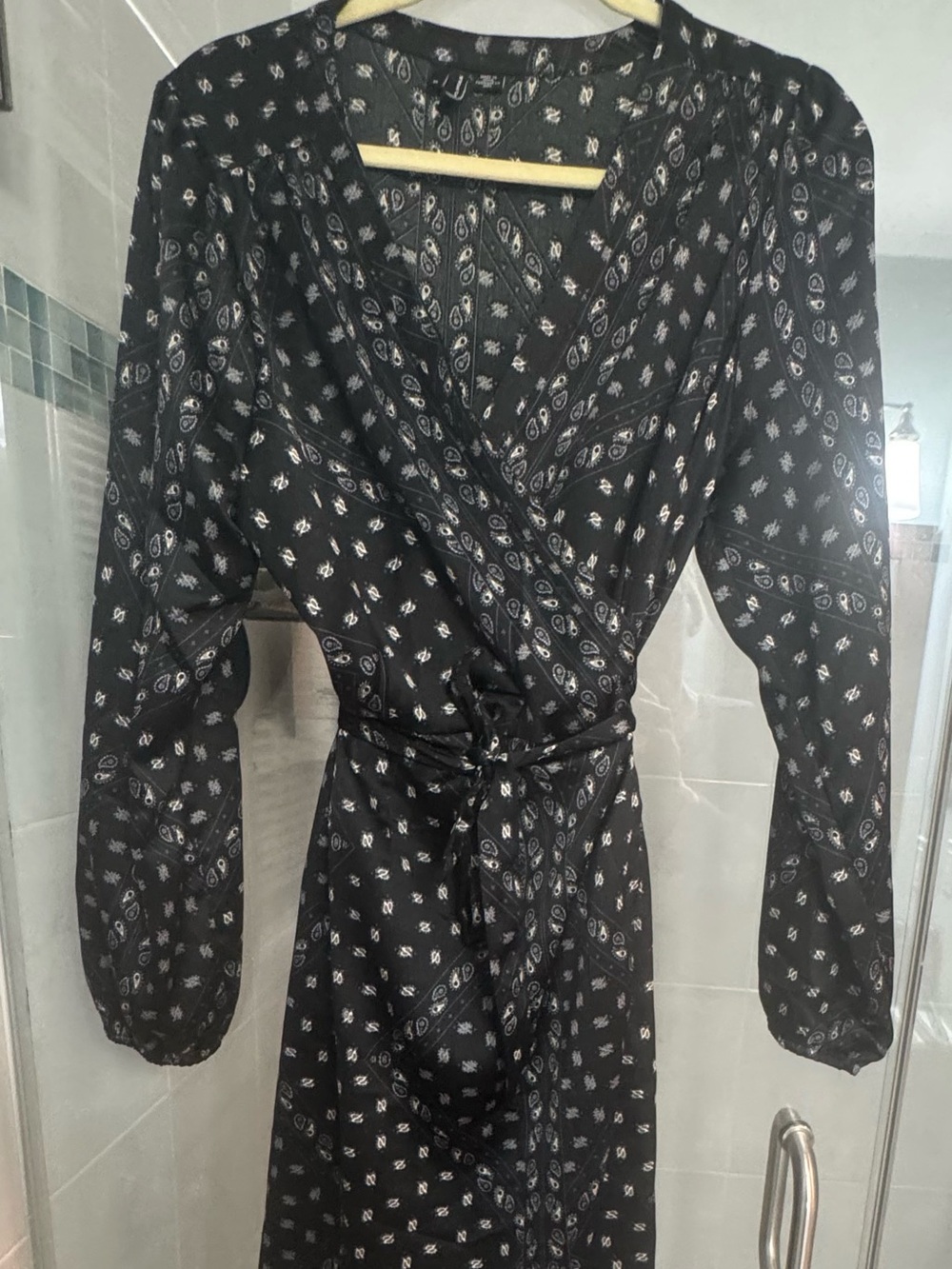 Vero Moda Black Paisley Print Wrap Dress